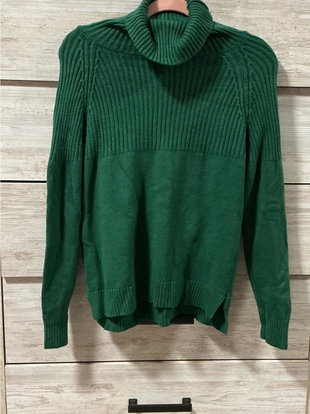 Cozy Green Cowl-Neck Sweater - Ribbed Yoke